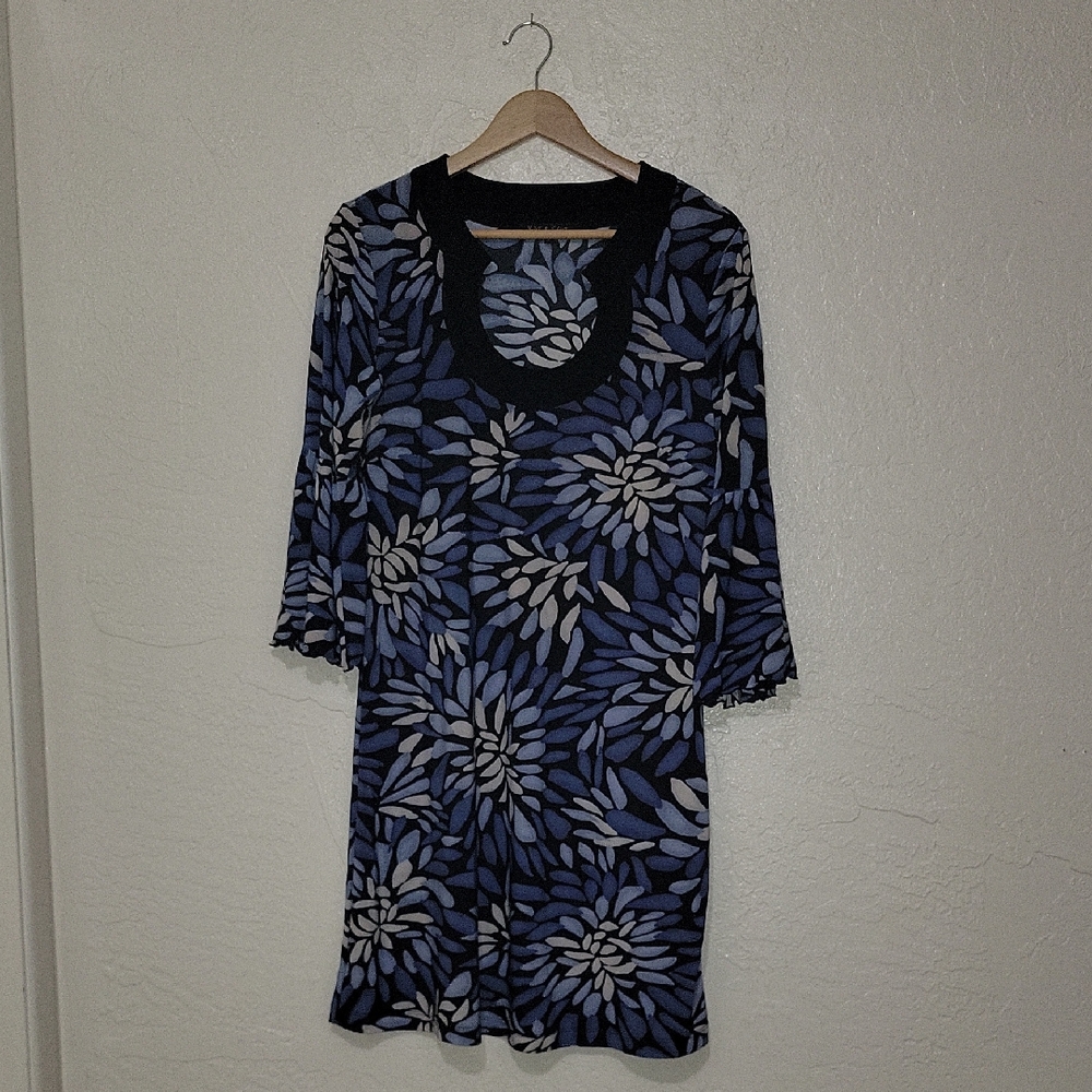 Violet & Claire NY Tiered  Sleeves, Horseshoe Neckline A-Line Dress Blues Petals